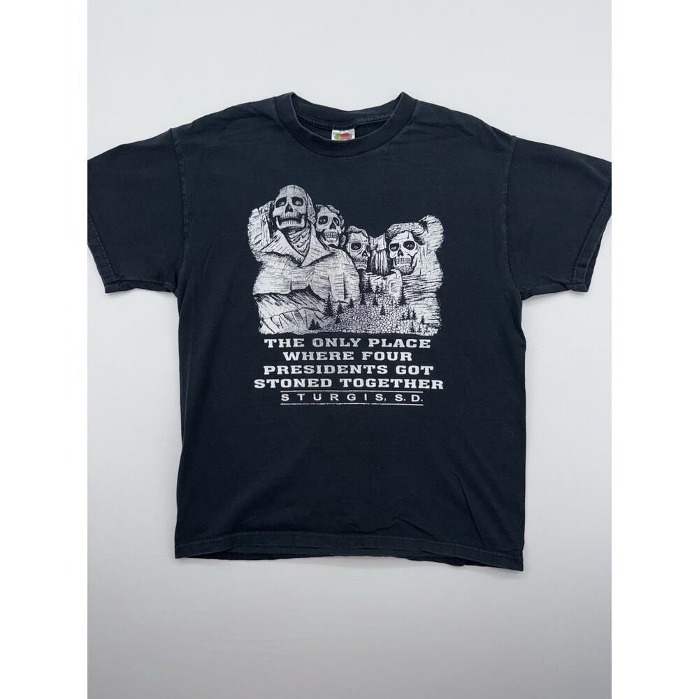 Vintage Mt Rushmore Black distressed t shirt fruit of the loom tag Large